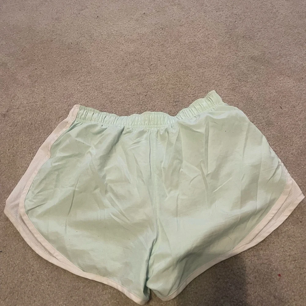women’s nike running shorts